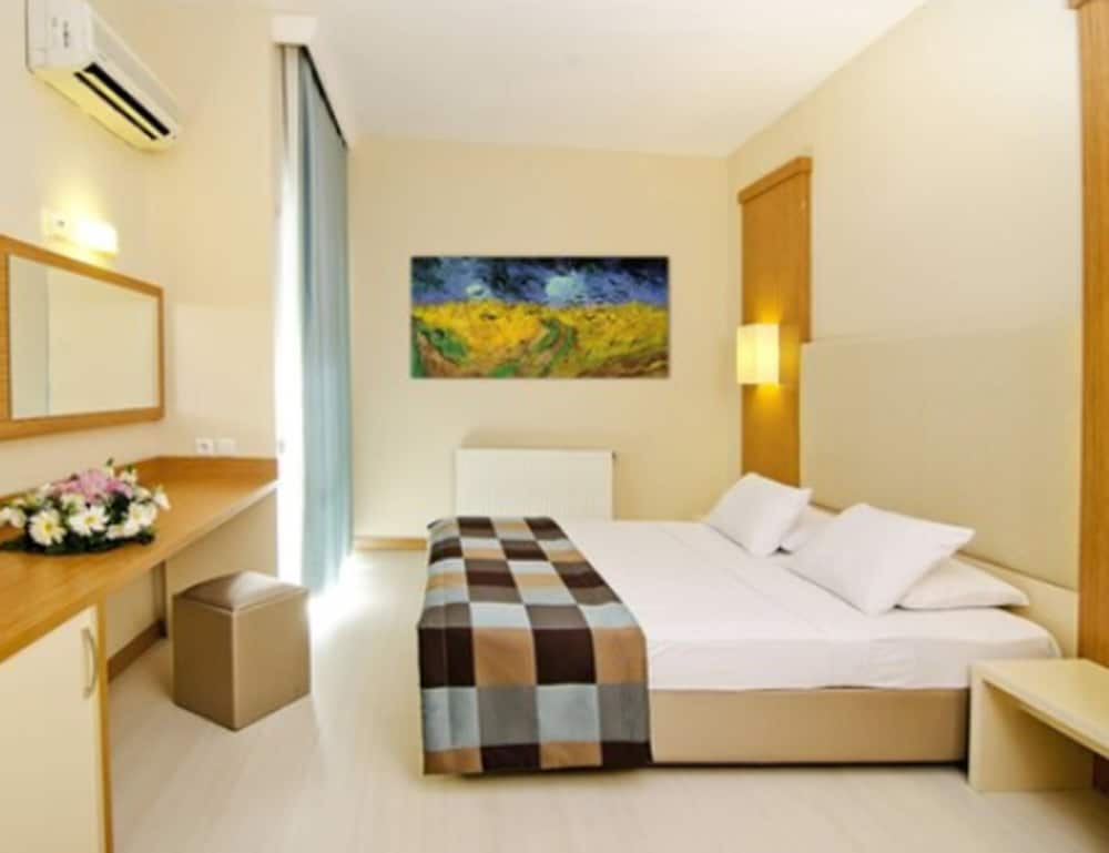 Citys Hill Hotel 15/54