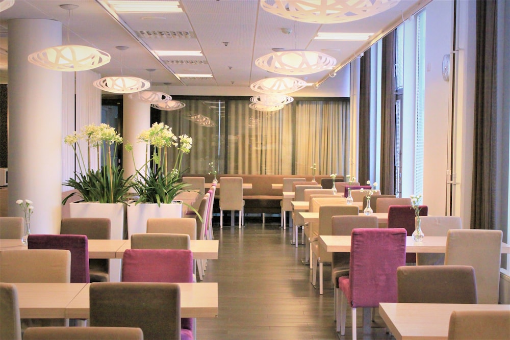 restaurant-cafeteria