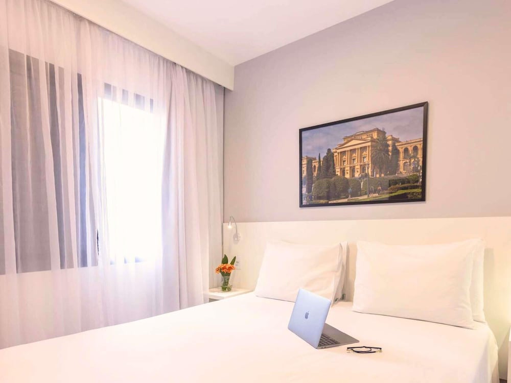 Mercure Sao Paulo Berrini 24/78