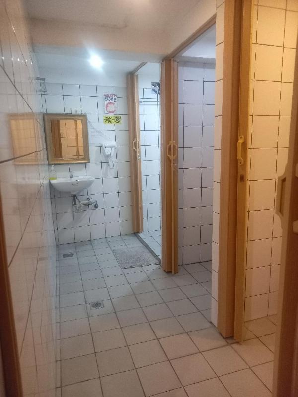 Courtyard Hotel 23/40