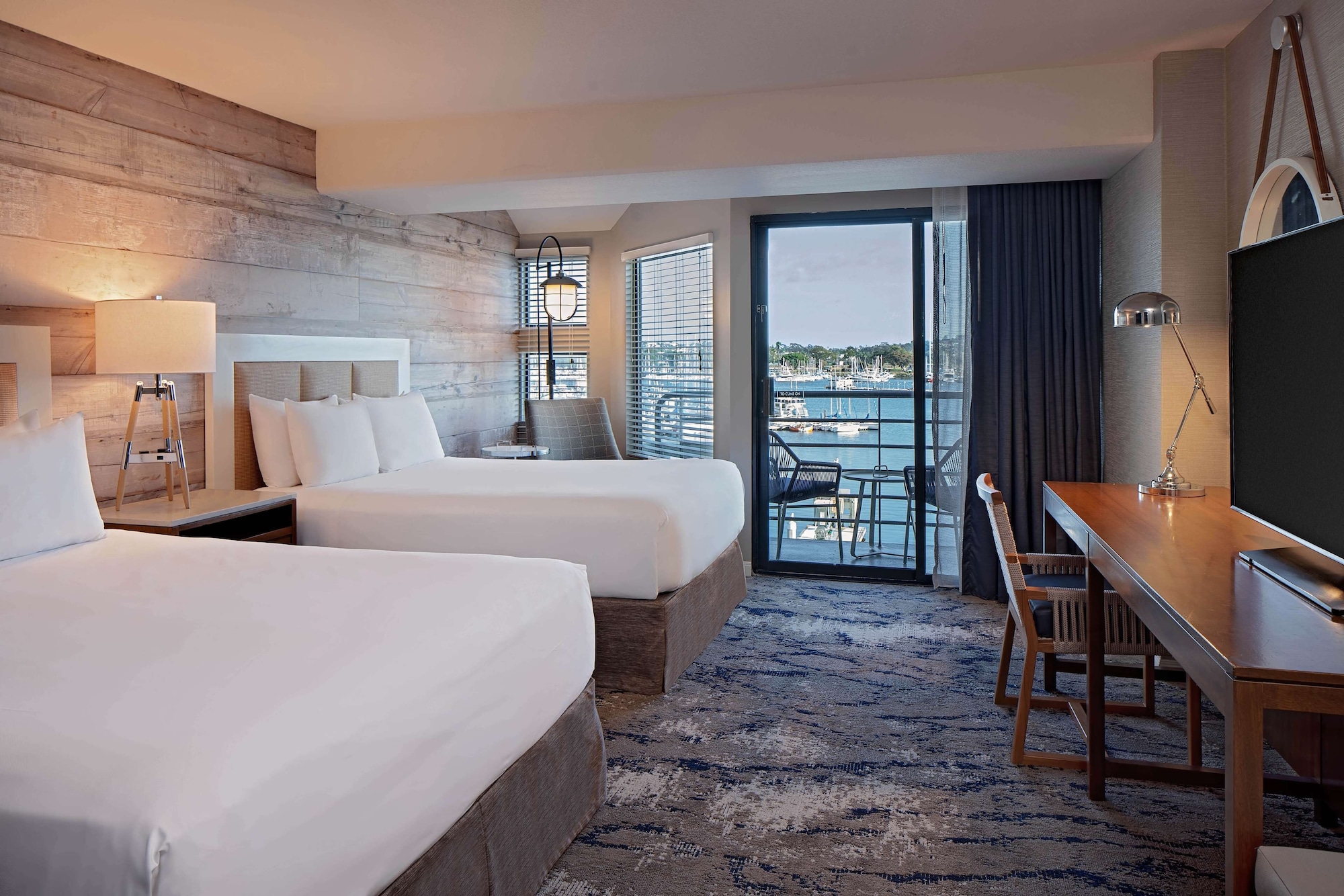 Room, 2 Queen Beds, Marina View