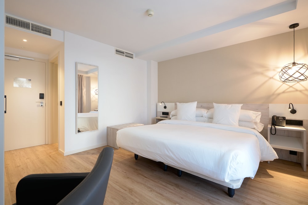 CLASSIC, SINGLE, DOUBLE BED