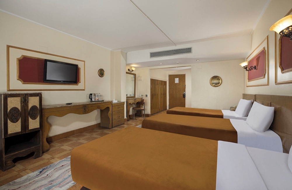KANZY HOTEL 12/45