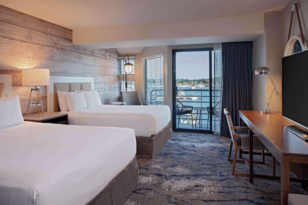 Room, 2 Queen Beds, Balcony