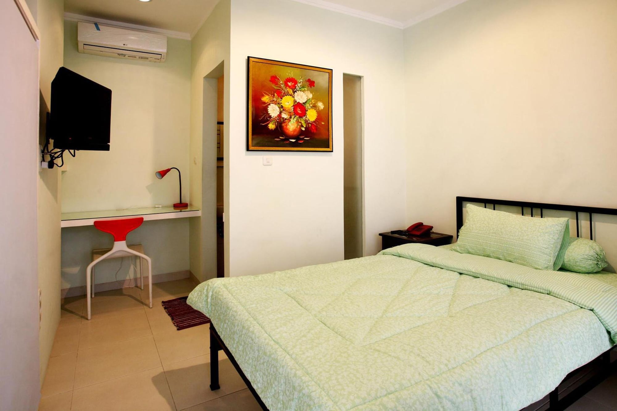 DELUXE, DOUBLE BED