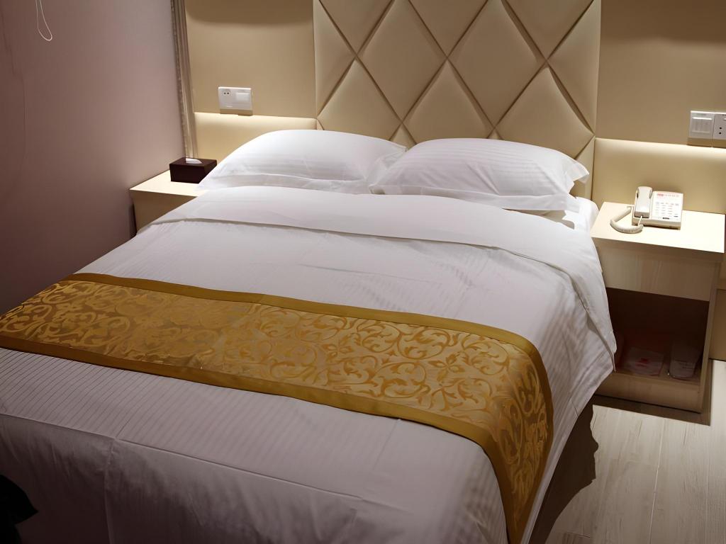Fashion, Queen Bed