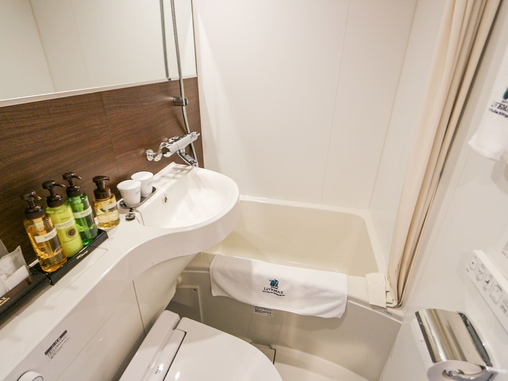 Hotel Livemax Nihonbashi Ningyocho 22/23