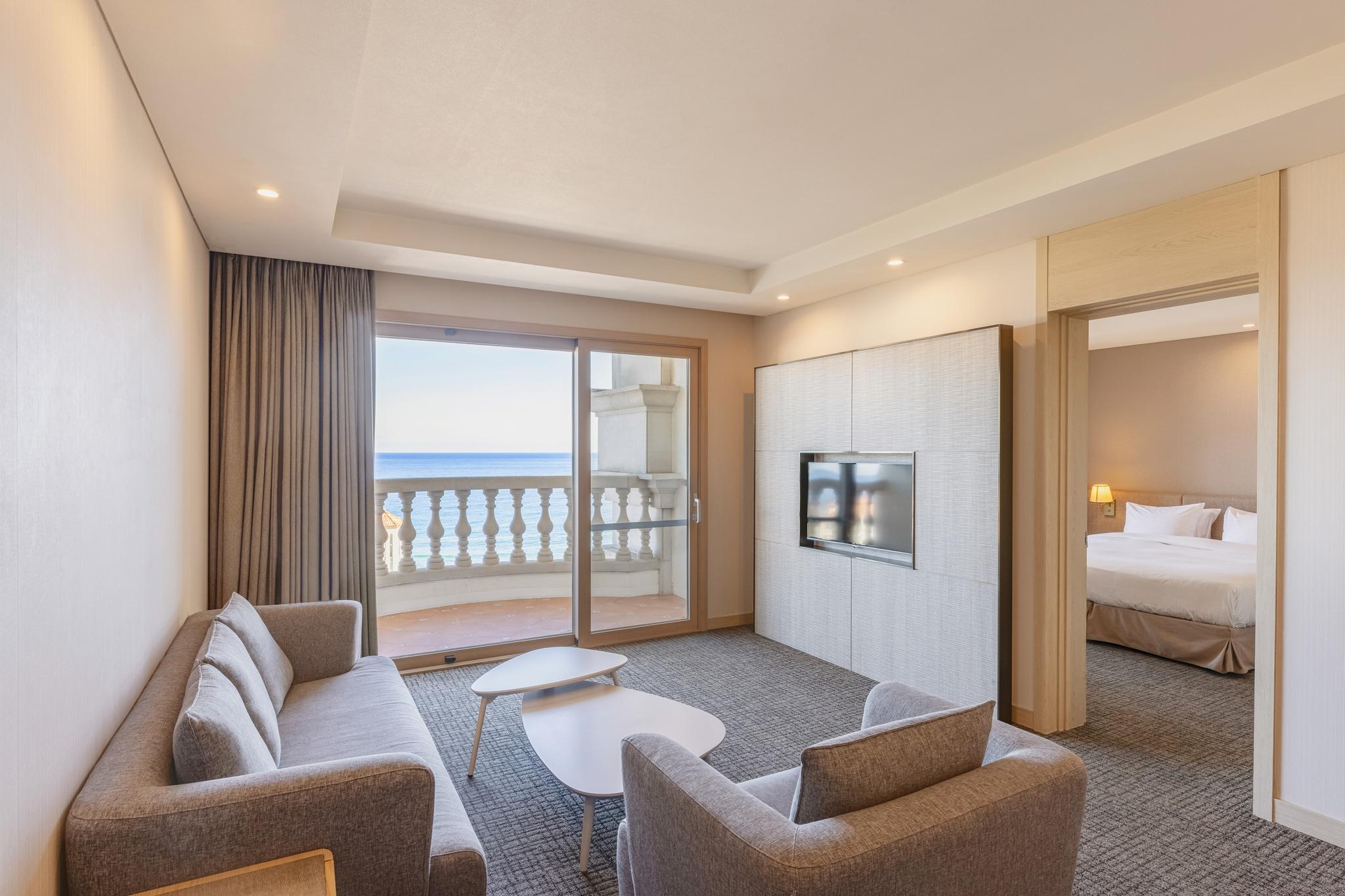 Executive, Family, Twin Beds, Ocean View