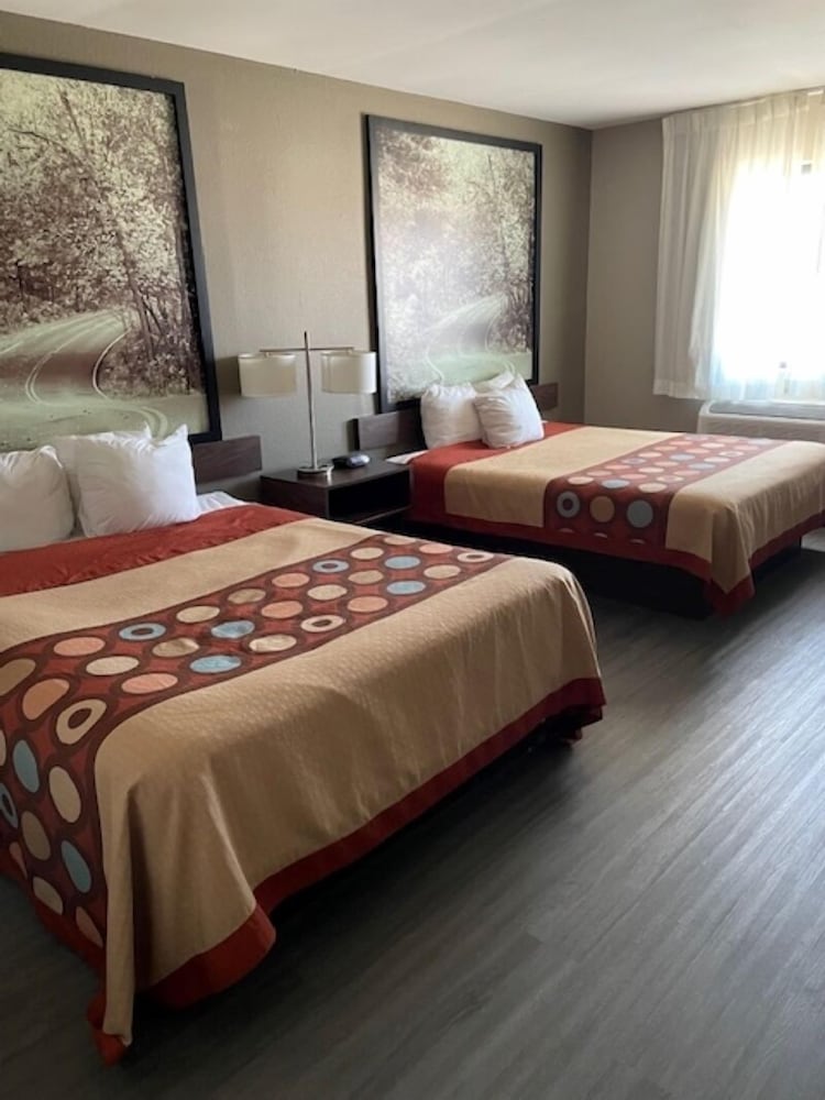 Standard, 2 Queen Beds