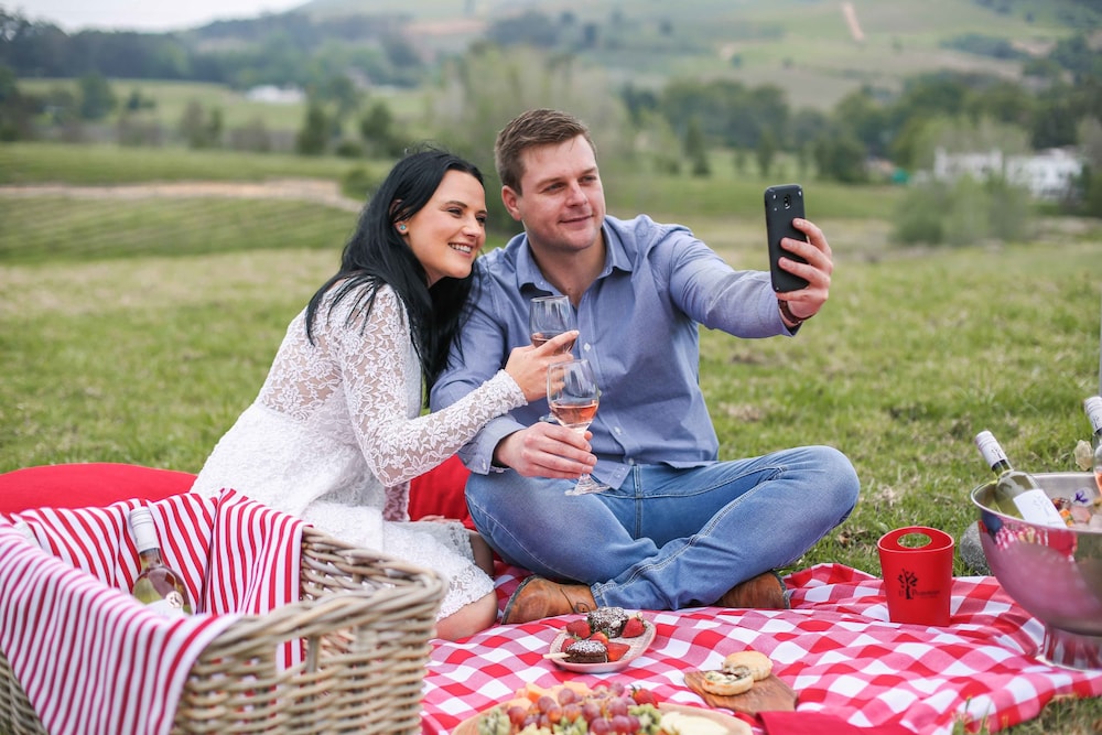 Le Pommier Wine Estate 5/50