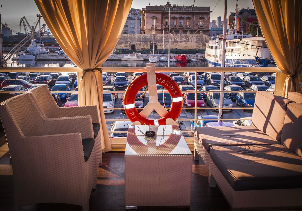 Botel Marina 53/70