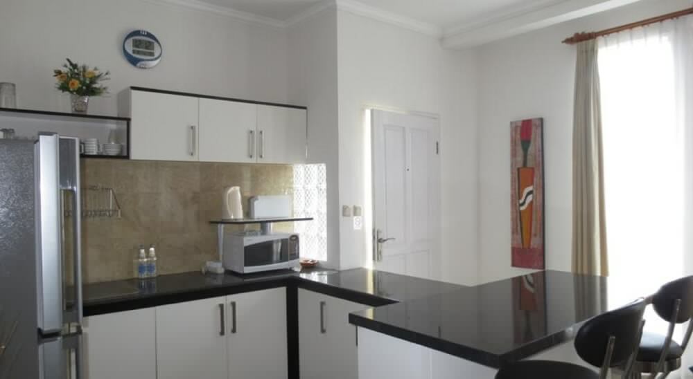 BALI COURT HOTEL AND APARTMENT 39/39