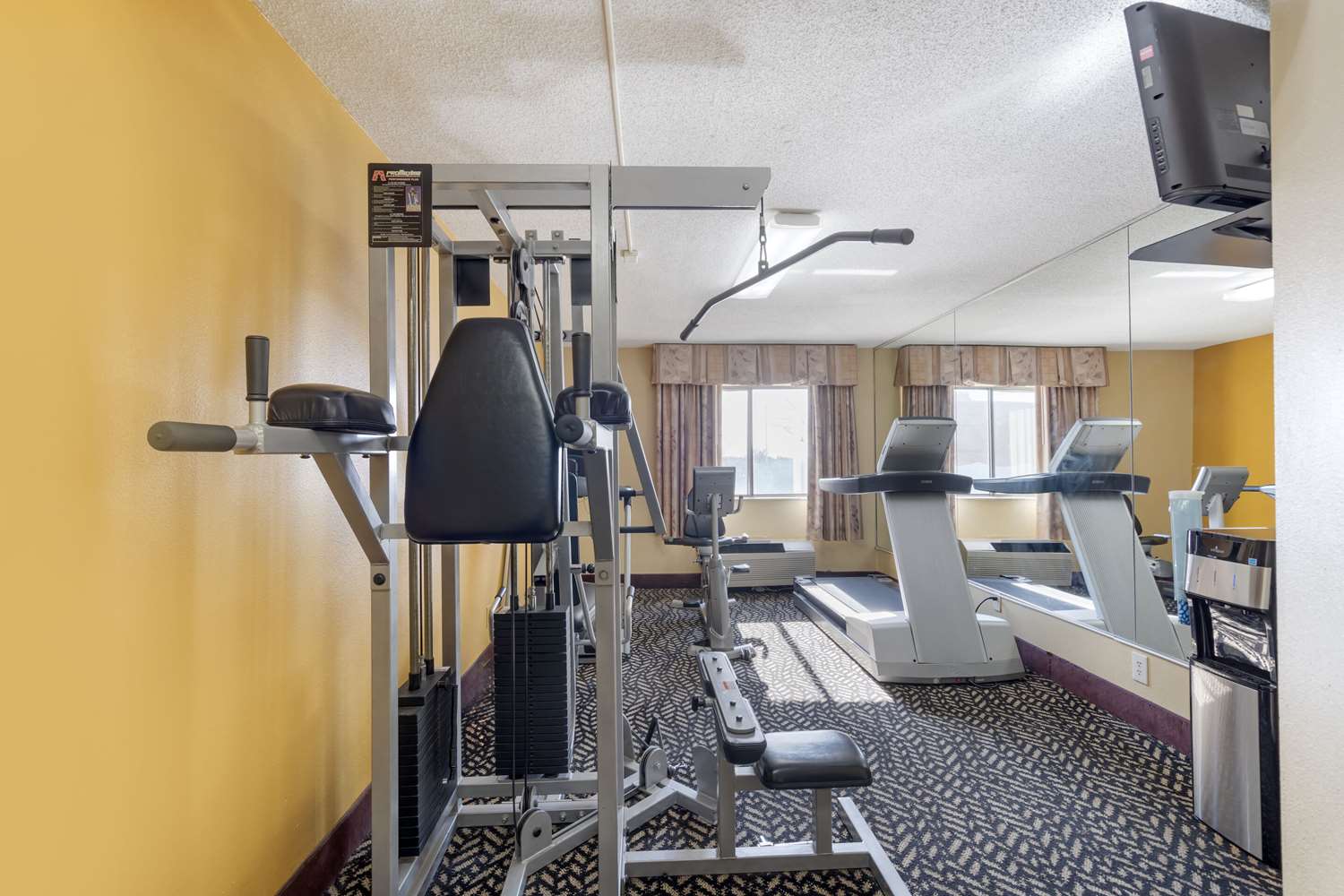 Quality Inn & Suites Bloomington University Area 15/19