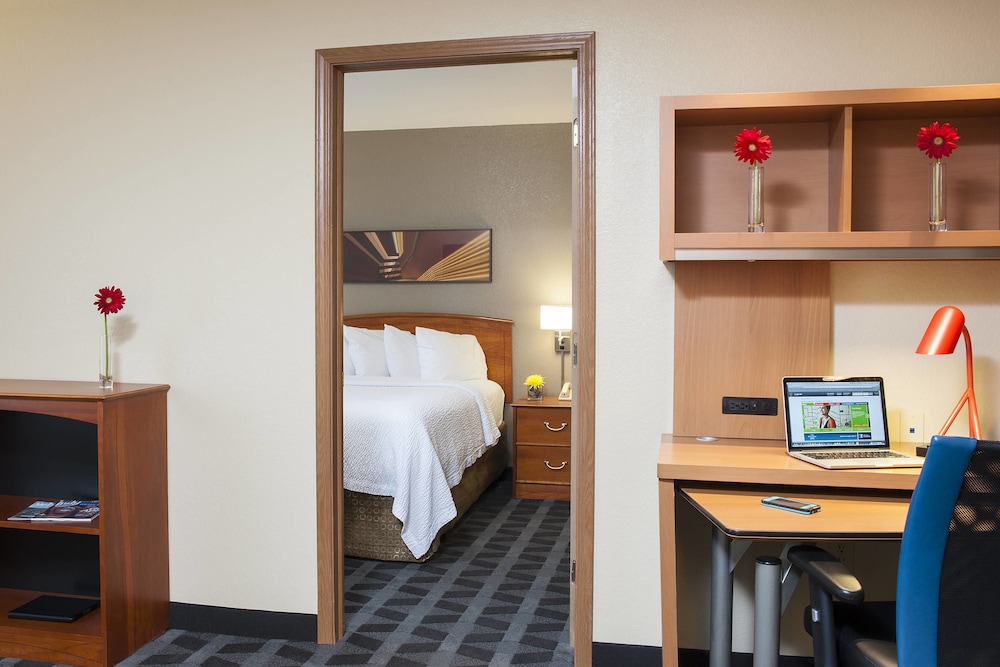 Towneplace Suites Indianapolis Park 100 5/18