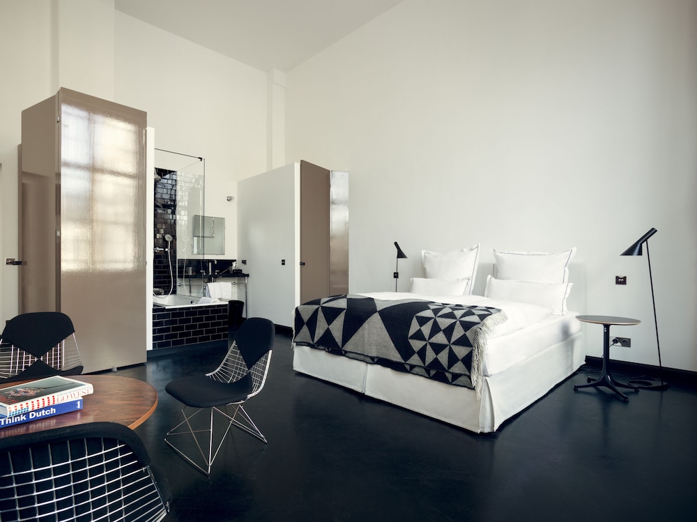 The Qvest Hideaway 19/57