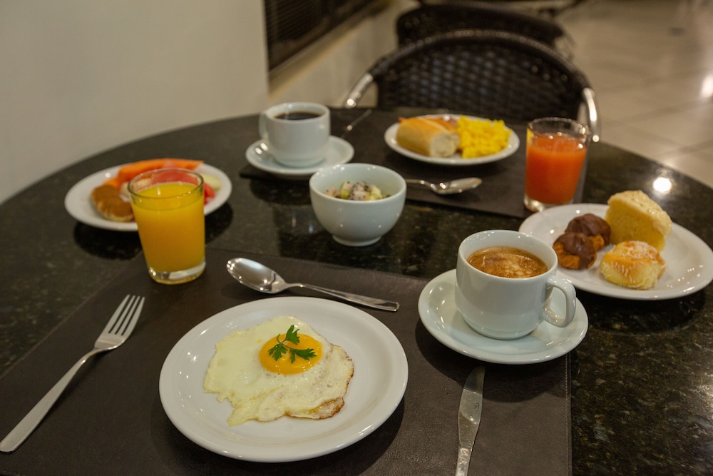 Slaviero Hotel Londrina Flat 46/50