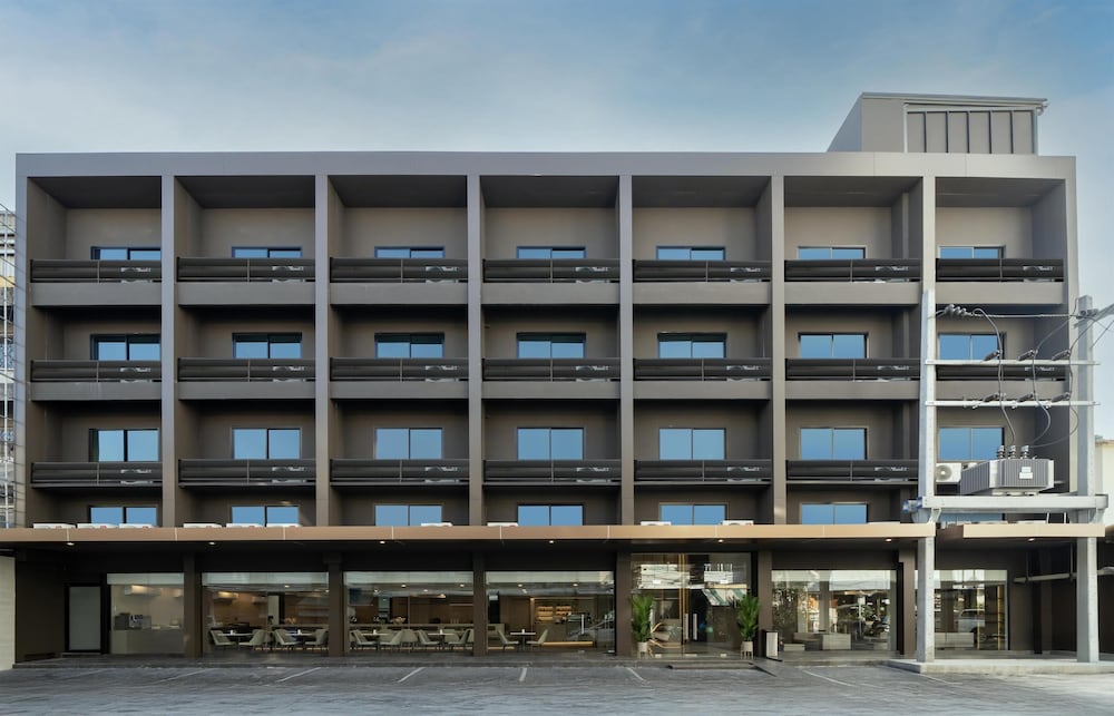 SureStay Plus by Best Western Ramkhamhaeng Airport Rail Link Bangkok in BANGKOK