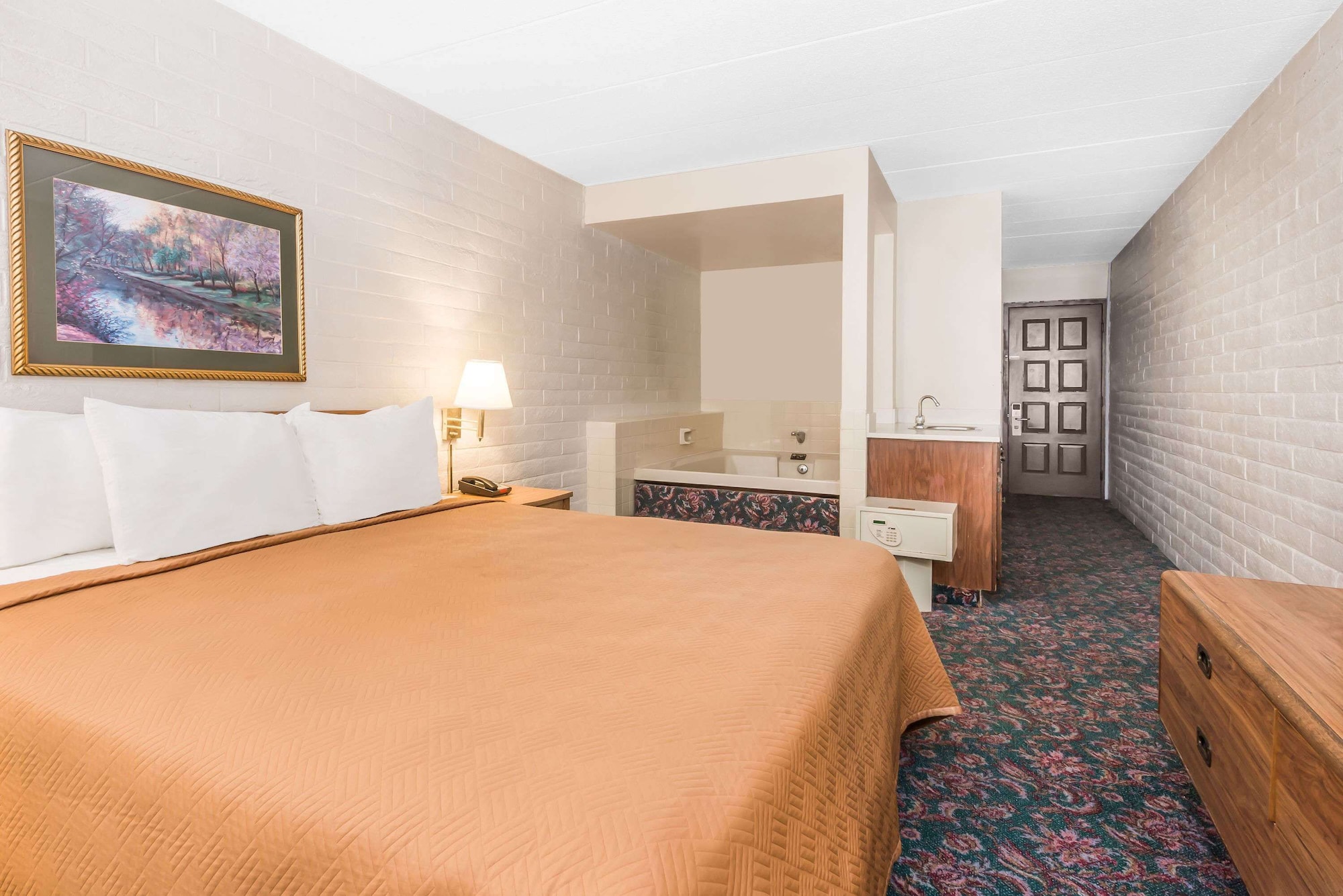 ROOM, KING BED, ACCESSIBLE