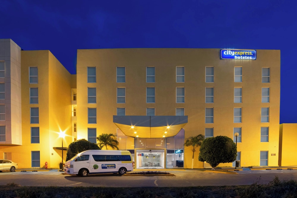 City Express by Marriott Salina Cruz 1/50