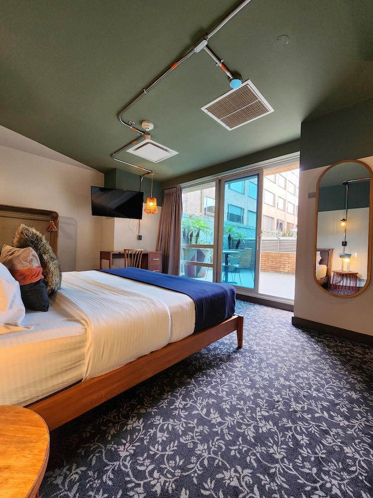 PREMIUM, DOUBLE BED