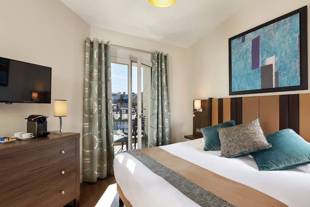 Deluxe, Terrace