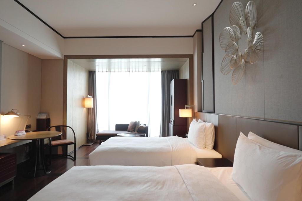 2 Double Beds, Bay View, Accessible