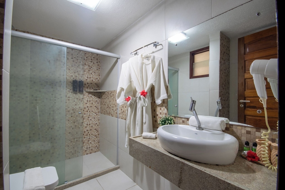 Suite, Quadruple, King and Twin Beds, Sea View 7/7