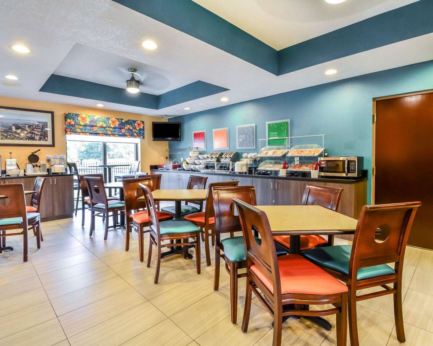restaurant cafeteria