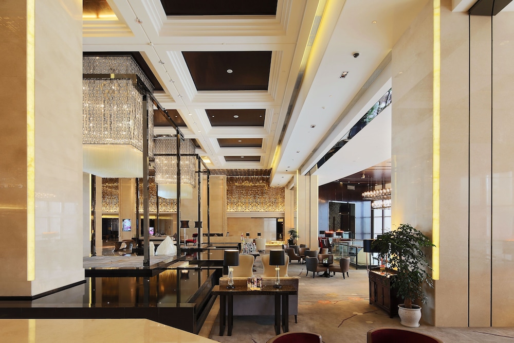 Crowne Plaza CHENGDU WEST 63/81
