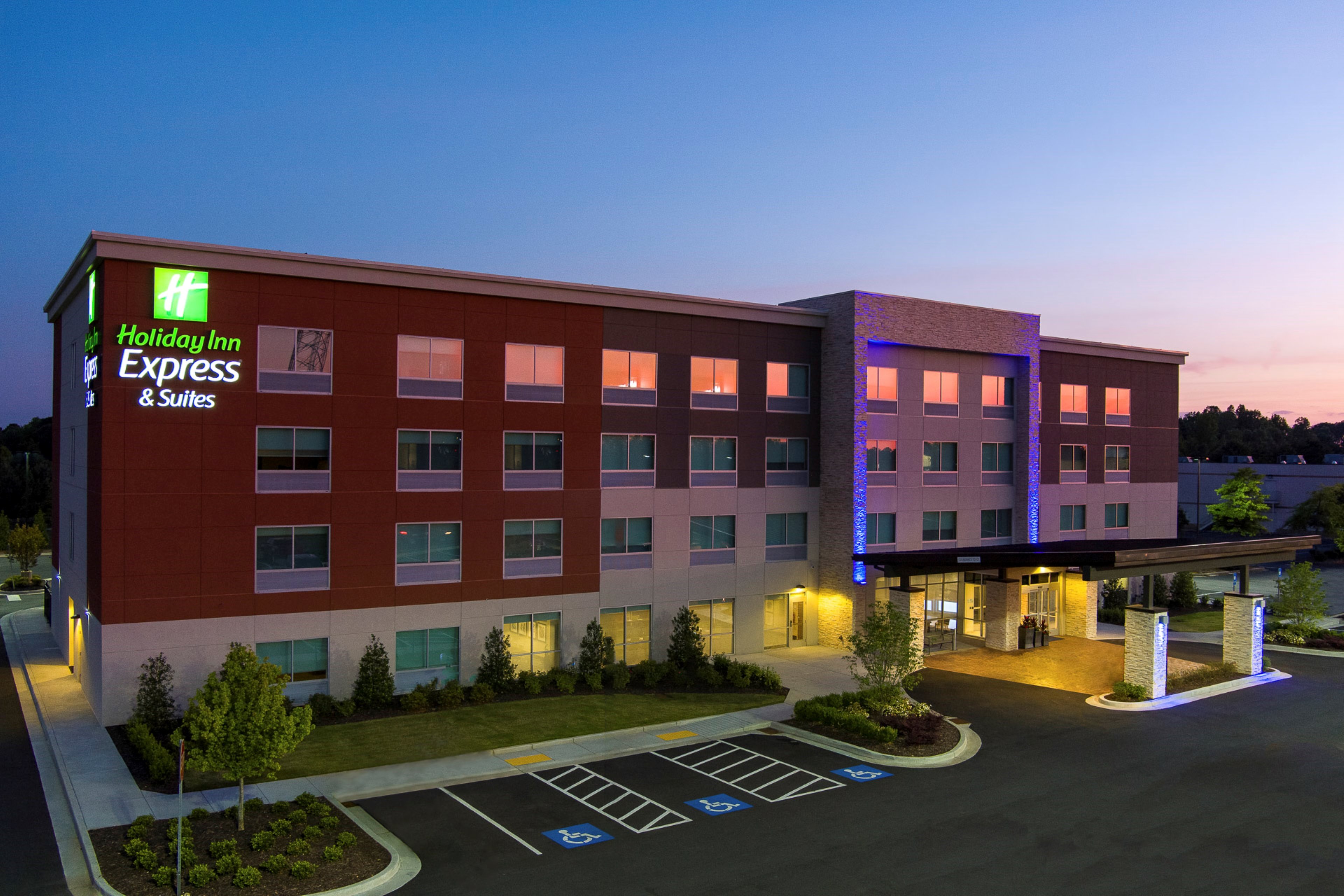 Holiday Inn Express & Suites Griffin 4/60
