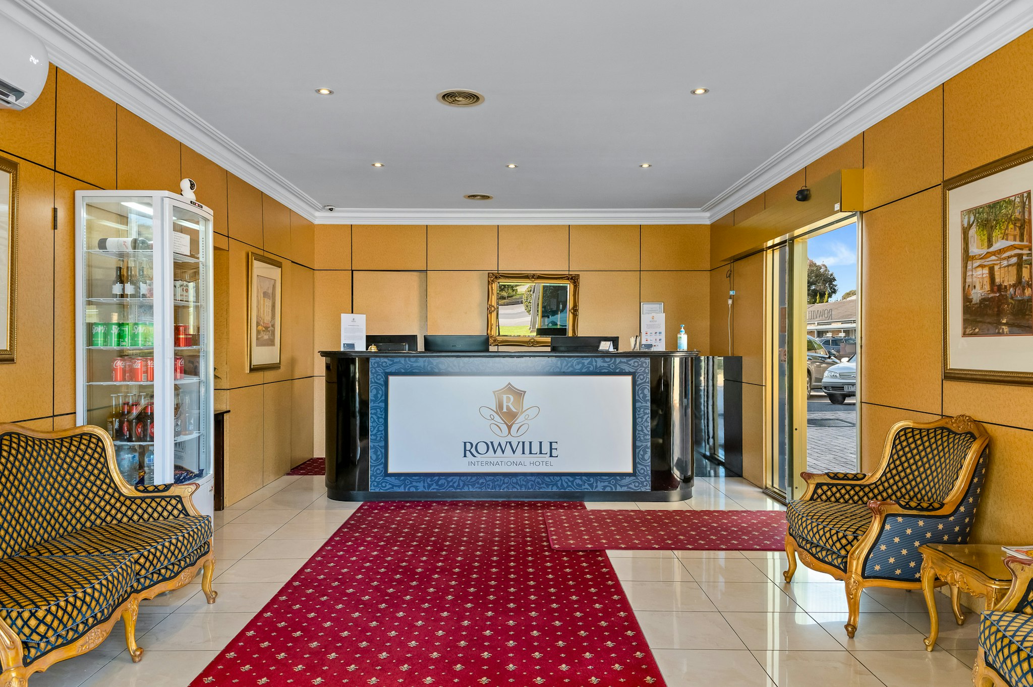 ROWVILLE INTERNATIONAL HOTEL 2/46