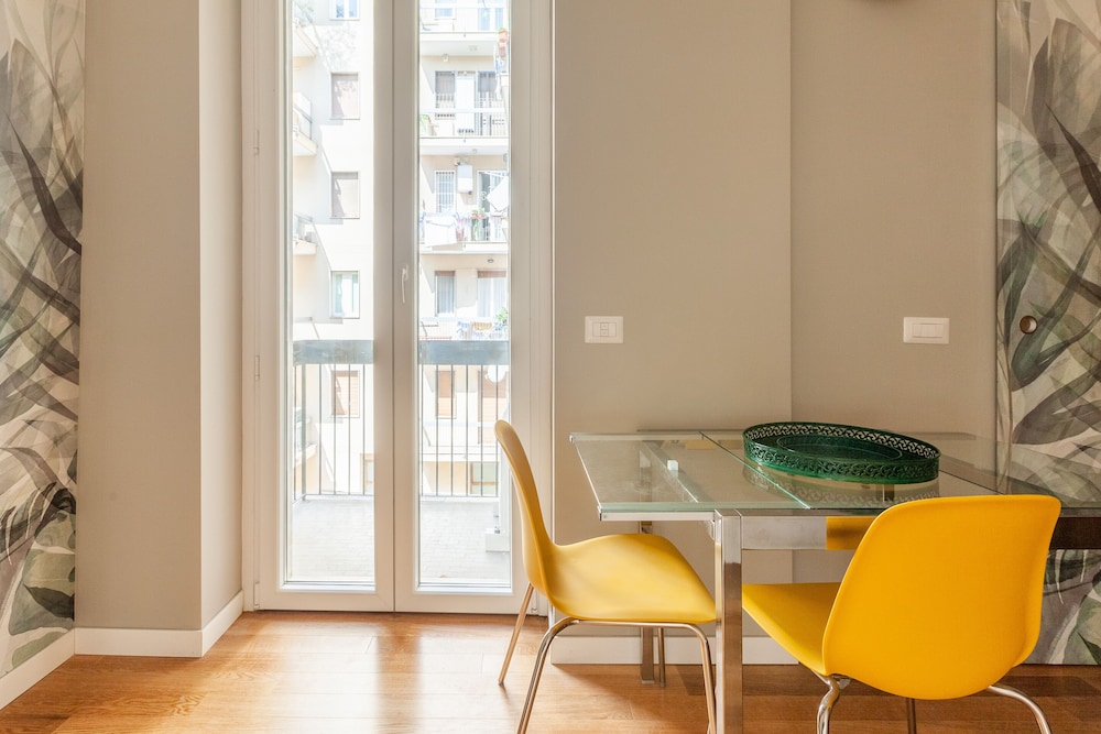 easyhomes - Vincenzo Monti 10/21