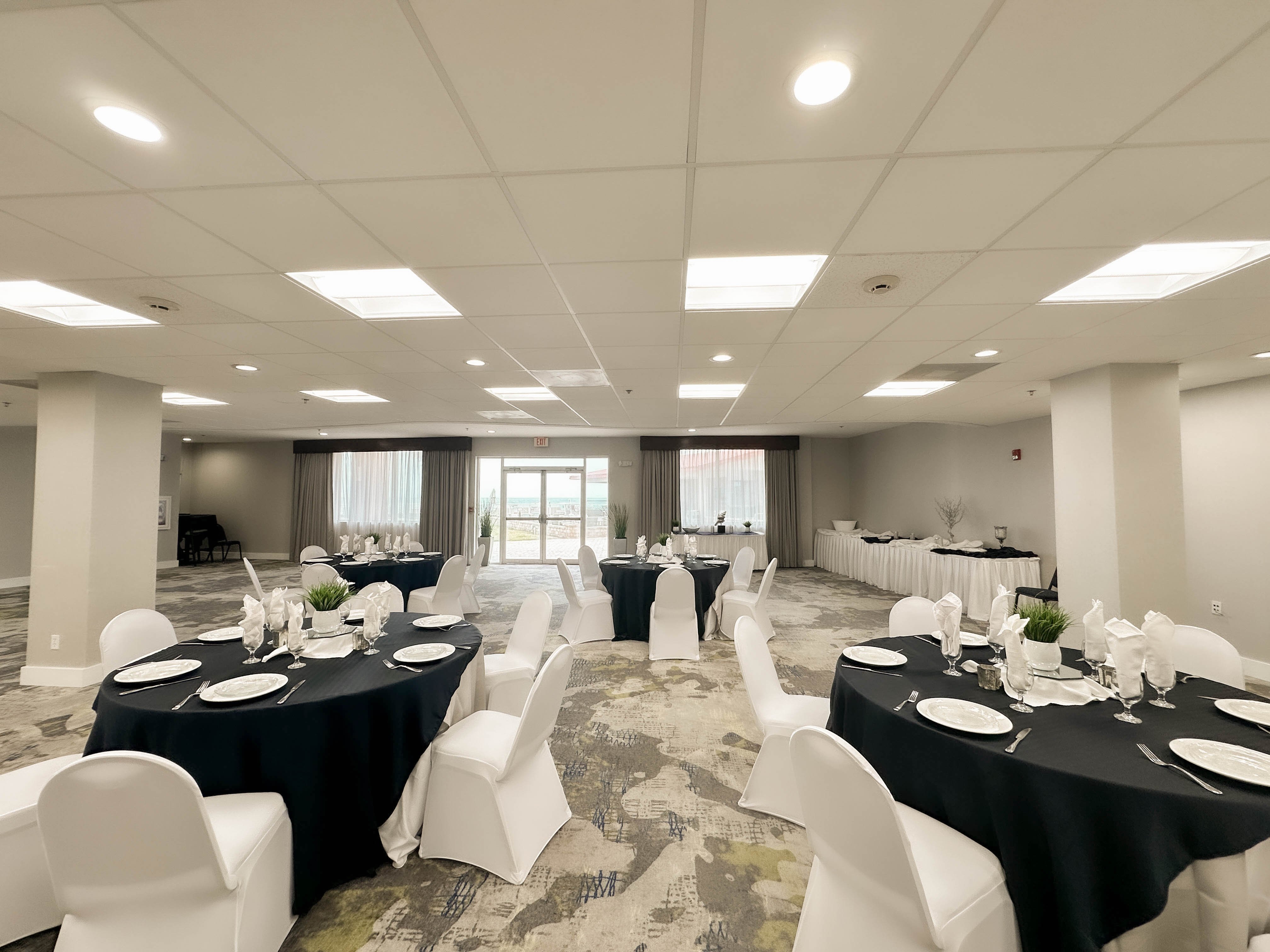 Holiday Inn Hotel And Suites Daytona Beach On the Ocean 36/50