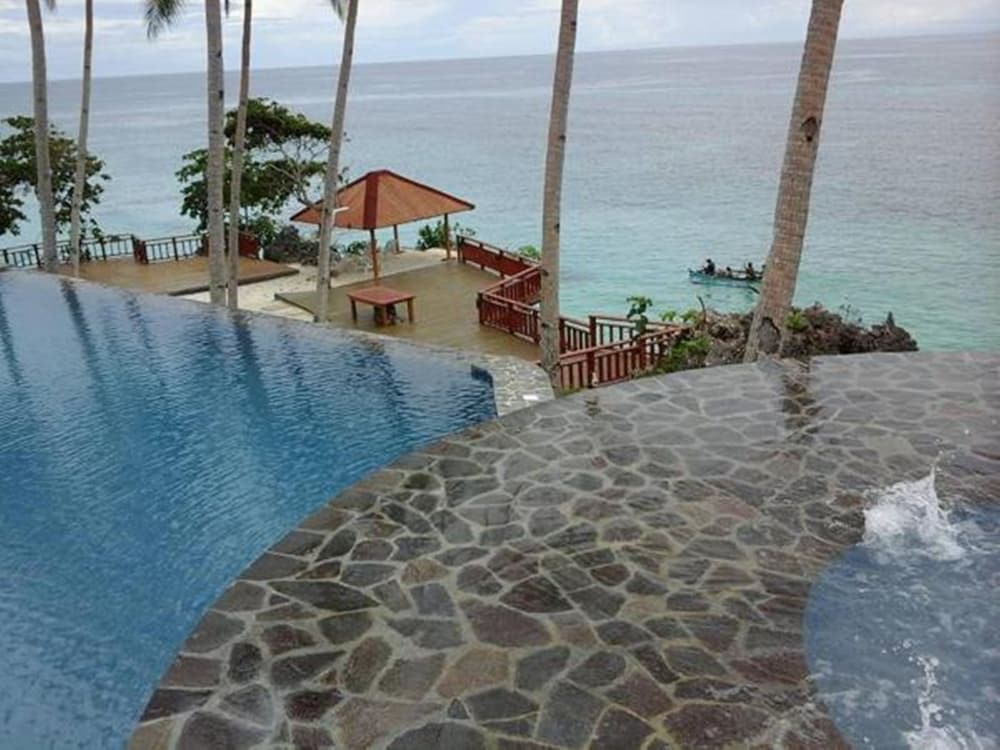 Parklane Bohol Resort and Spa 19/23