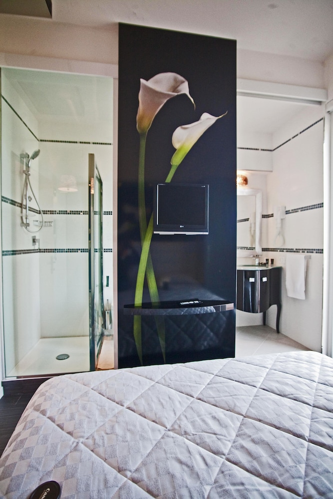 Hotel Villa Paola 47/53