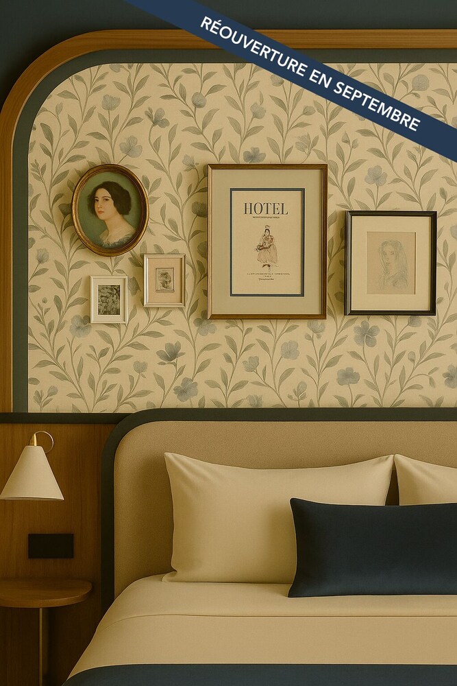 HOTEL B SQUARE 13/83