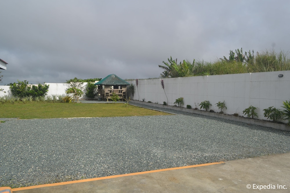 Aroha Hotel 34/39