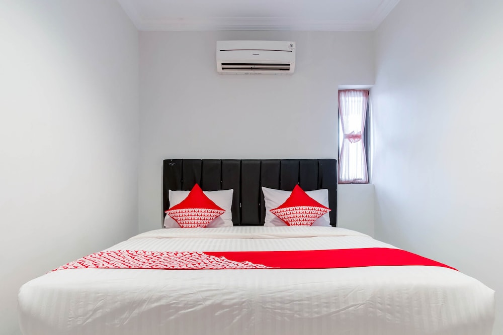OYO 283 Helvetia Residence 14/56