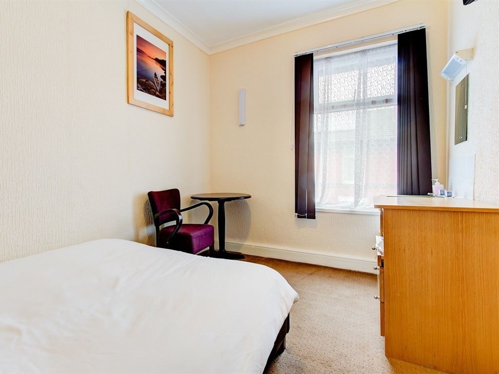 Room, Double Bed, Shared Bathroom