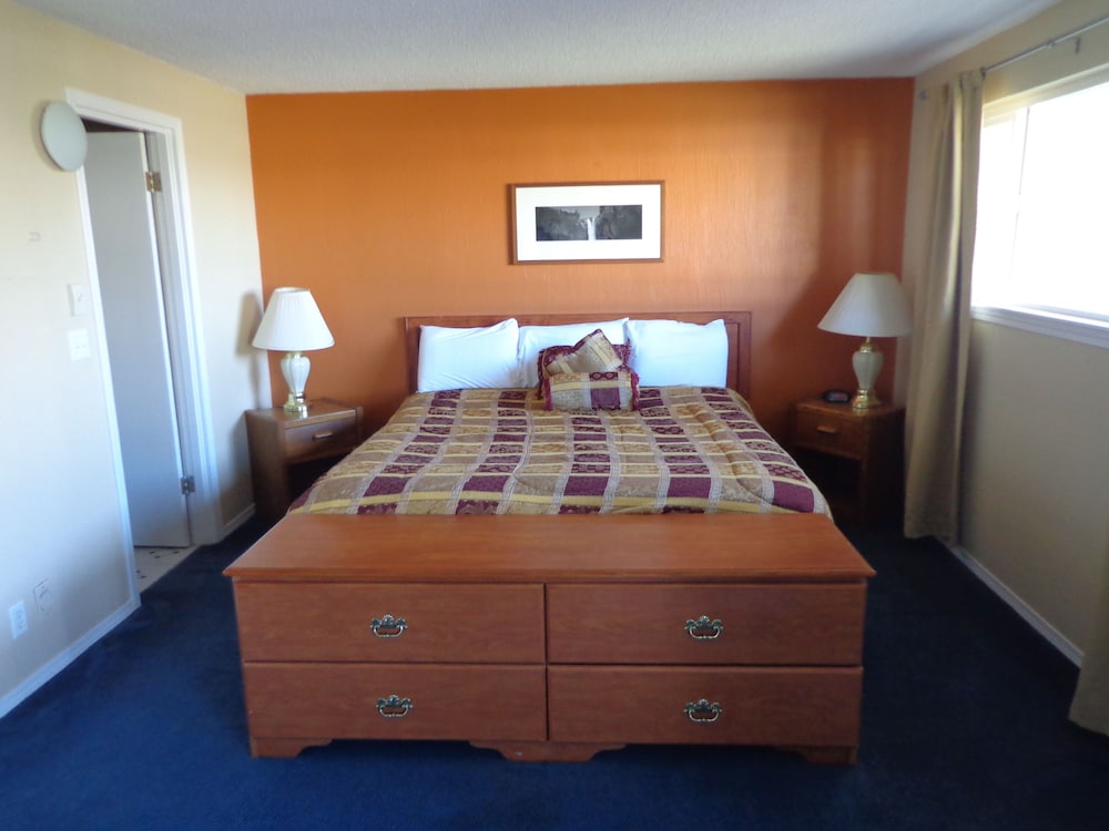 Ocean Shores Inn Suites 23/49