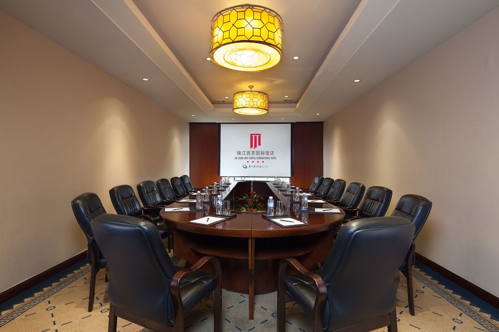 West Capital International Hotel 44/50