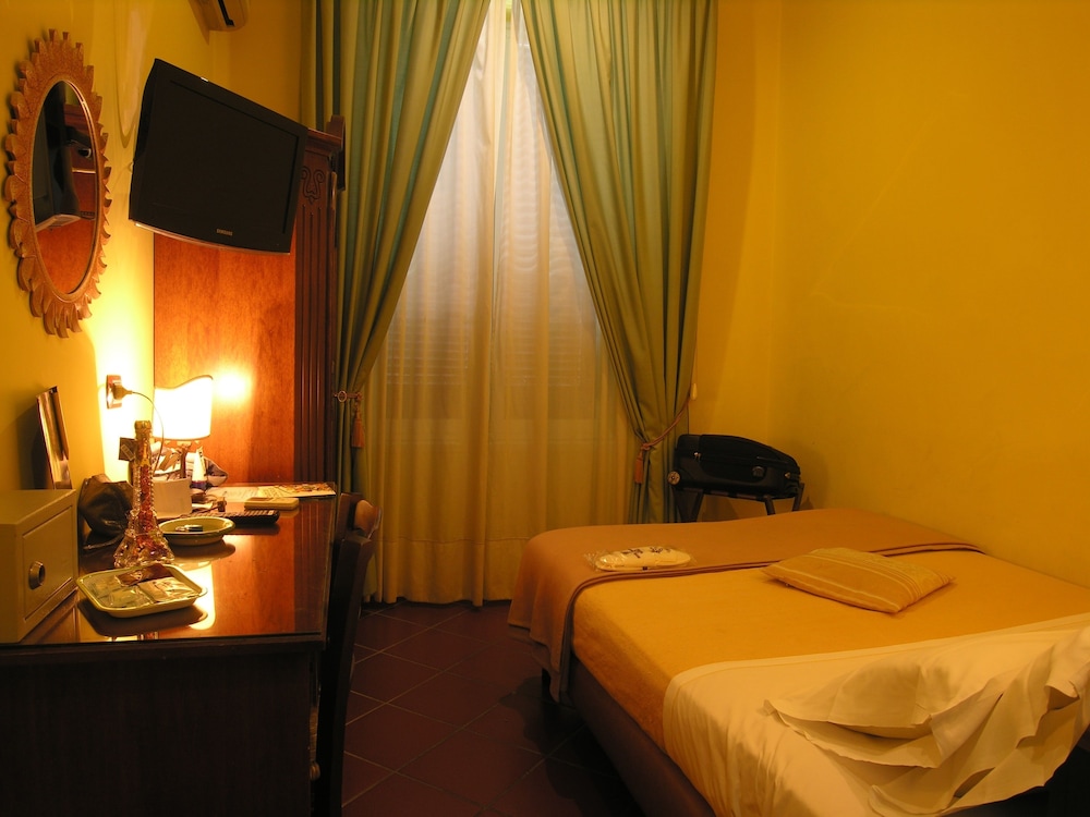 ROOM, SINGLE, SINGLE BED