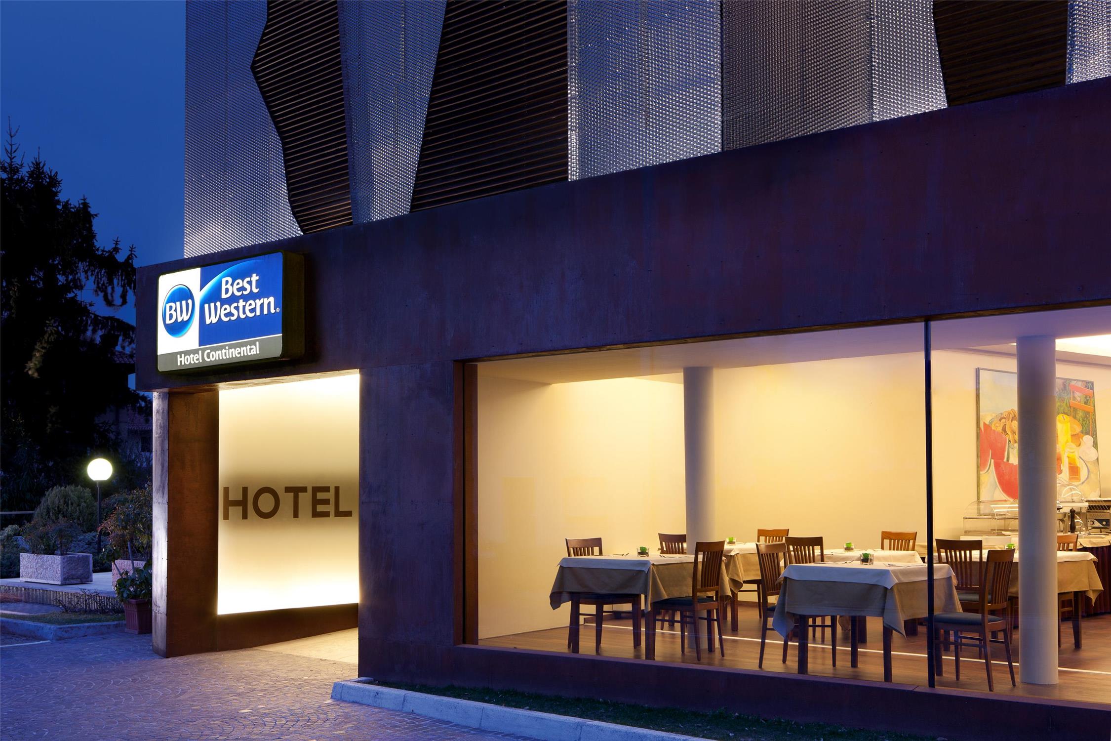 Best Western Continental 2/67