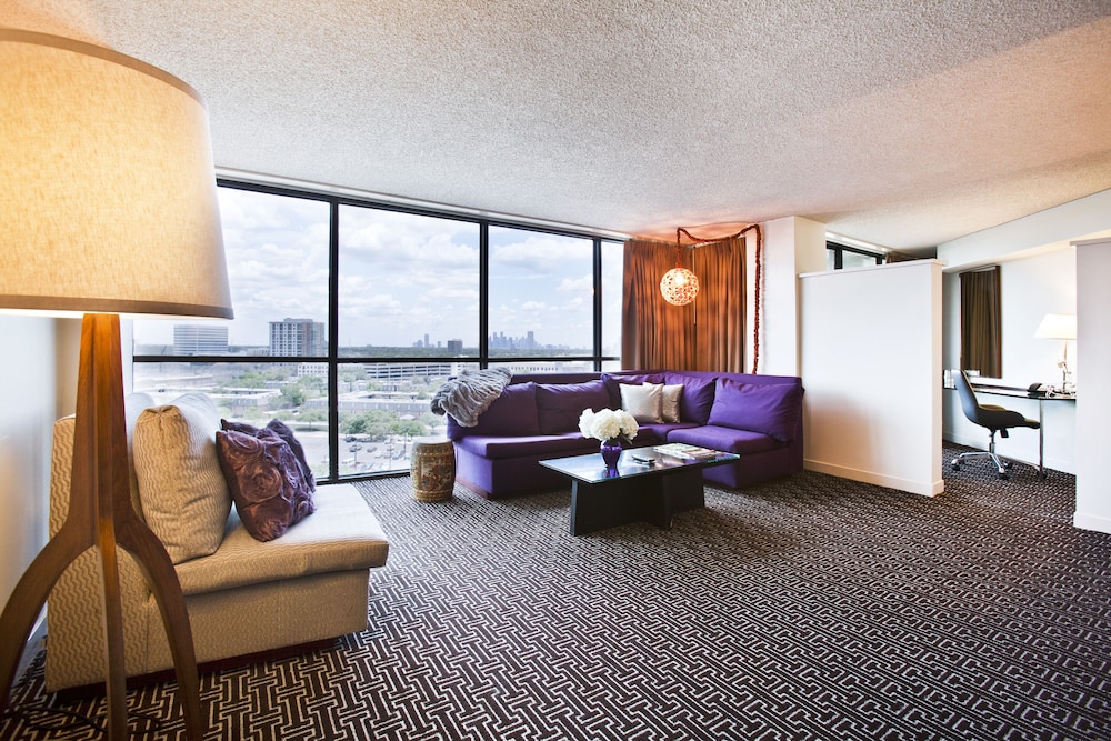 Hotel Derek Houston Galleria 50/83