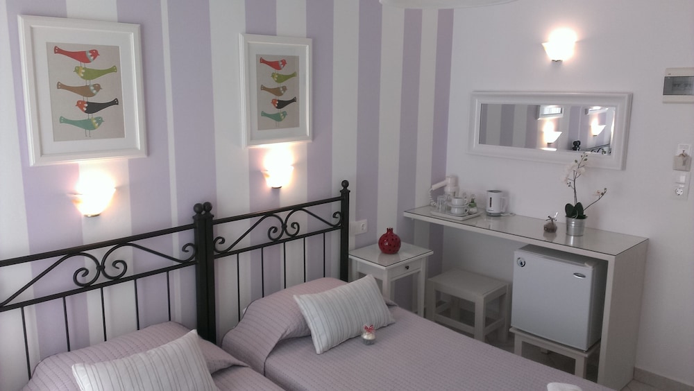 Hotel Cyclades 45/61