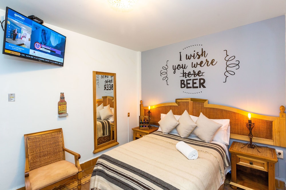 Mala Vecindad Beer Hotel 7/56