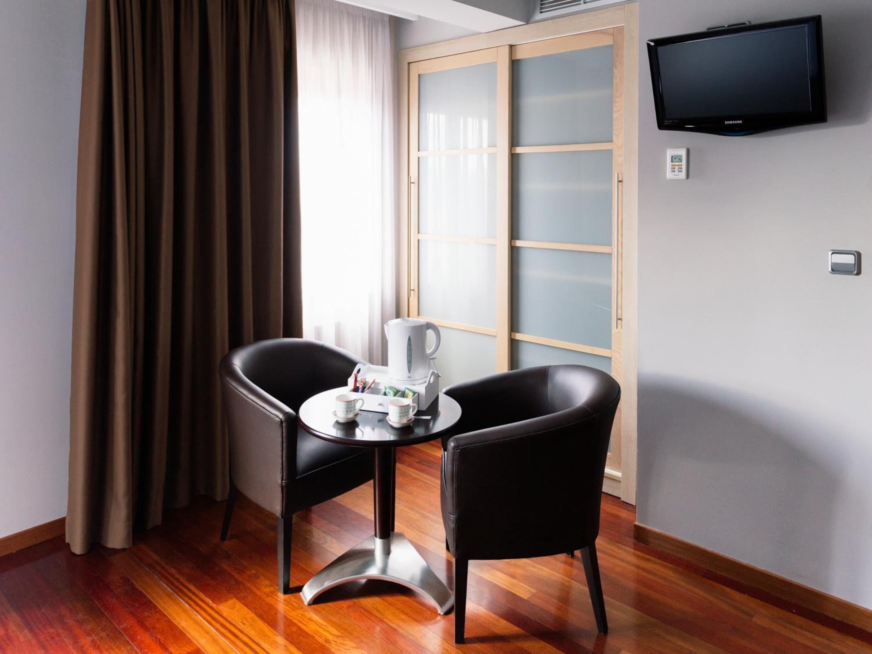 Hotel Valencia Ferrol 38/50