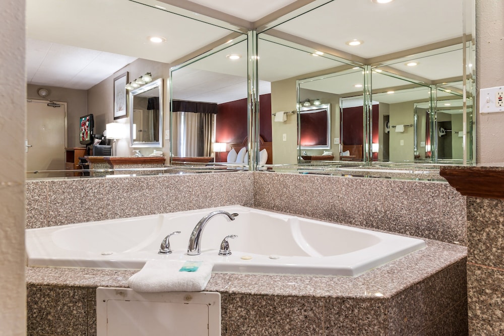 Red Roof Inn Morton Grove 4/23