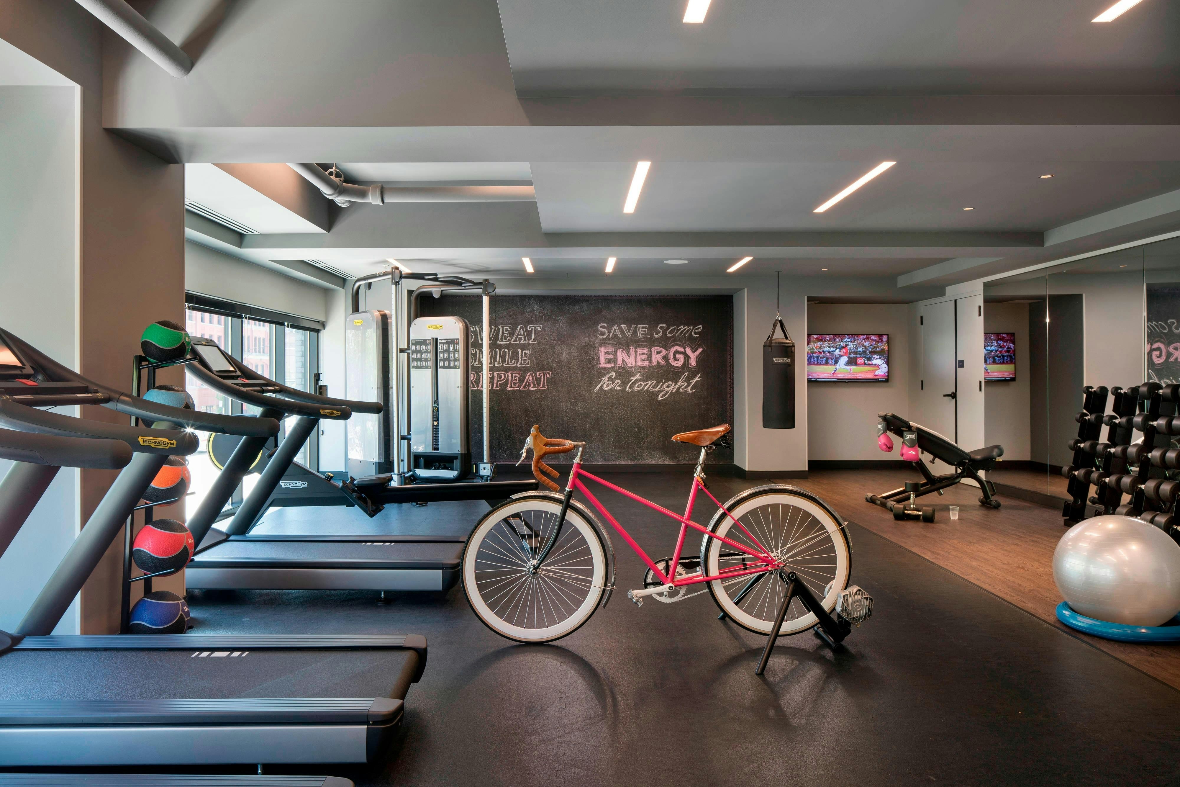 MOXY CHICAGO DOWNTOWN 13/30