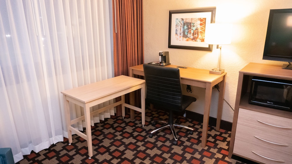 Radisson Hotel St. Paul Downtown 34/36